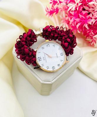 Stylish Women's Quartz Bracelet Watch - Water Resistant - 1 Pc